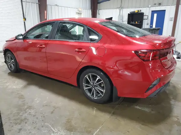 3KPF24ADXNE425897 2022 KIA FORTE - Image 2