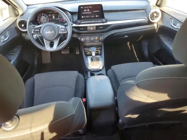 3KPF24ADXNE426936 2022 KIA FORTE - Image 8