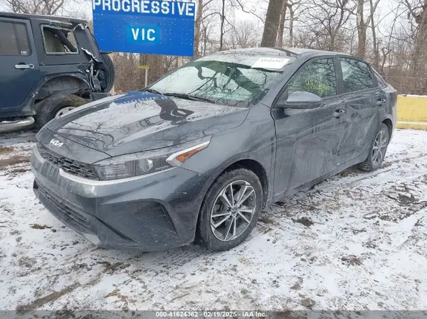 3KPF24ADXNE435362 2022 KIA FORTE - Image 2
