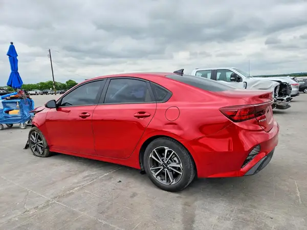 3KPF24ADXNE443204 2022 KIA FORTE - Image 2