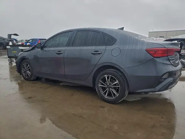 3KPF24ADXNE450055 2022 KIA FORTE - Image 2