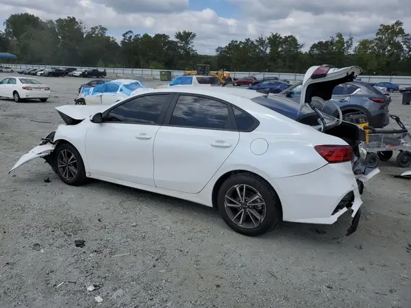 3KPF24ADXNE453666 2022 KIA FORTE - Image 2