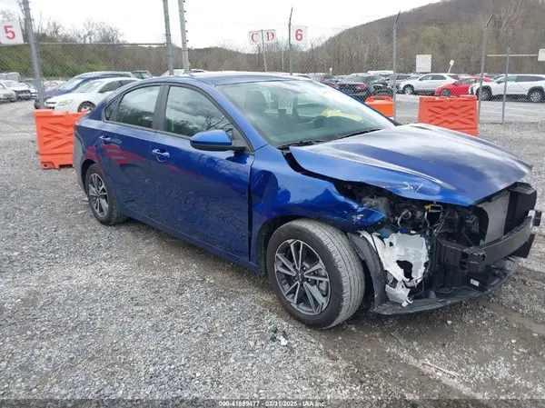 3KPF24ADXNE454638 2022 KIA FORTE - Image 1