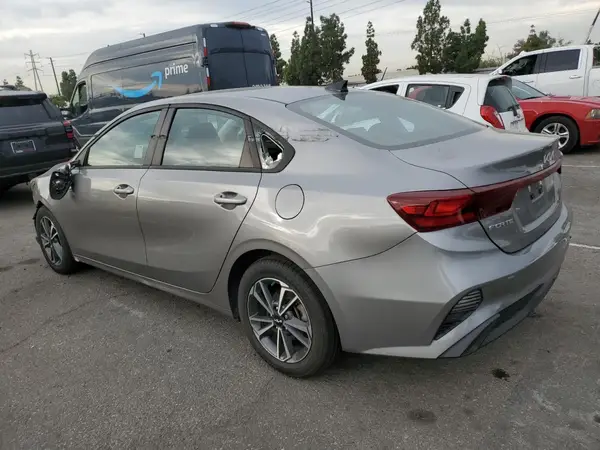 3KPF24ADXNE456146 2022 KIA FORTE - Image 2