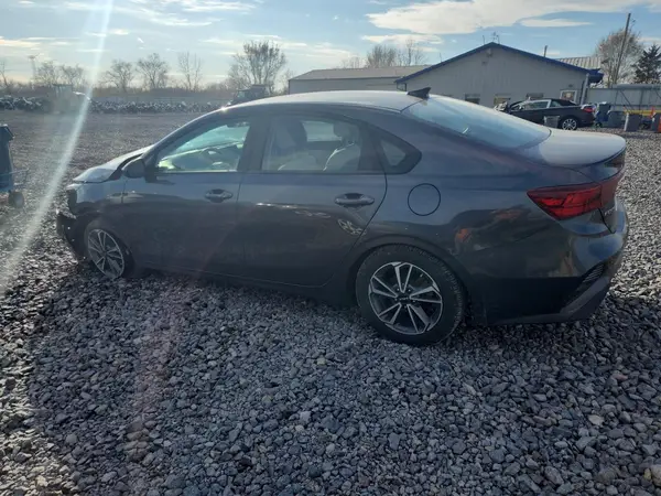 3KPF24ADXNE458169 2022 KIA FORTE - Image 2