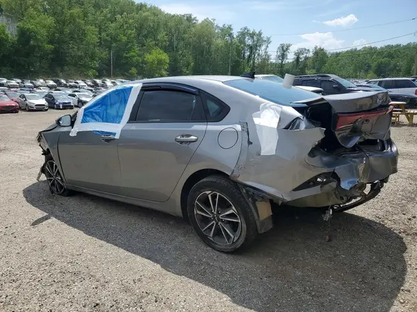 3KPF24ADXNE458463 2022 KIA FORTE - Image 2