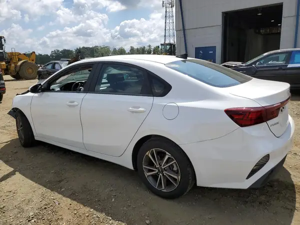 3KPF24ADXNE460620 2022 KIA FORTE - Image 2