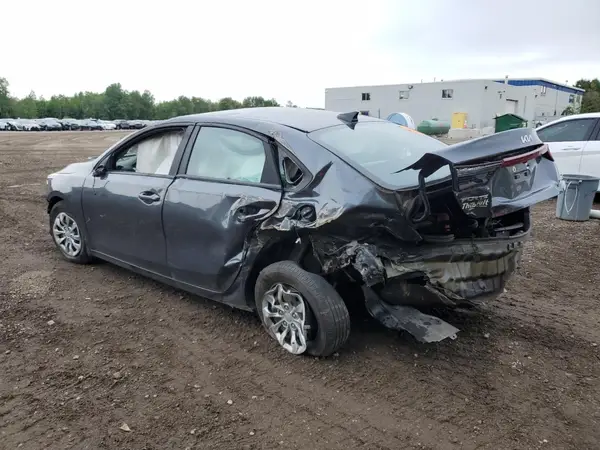3KPF24ADXNE463307 2022 KIA FORTE - Image 2