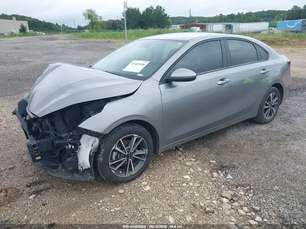 3KPF24ADXNE465090 2022 KIA FORTE - Image 2