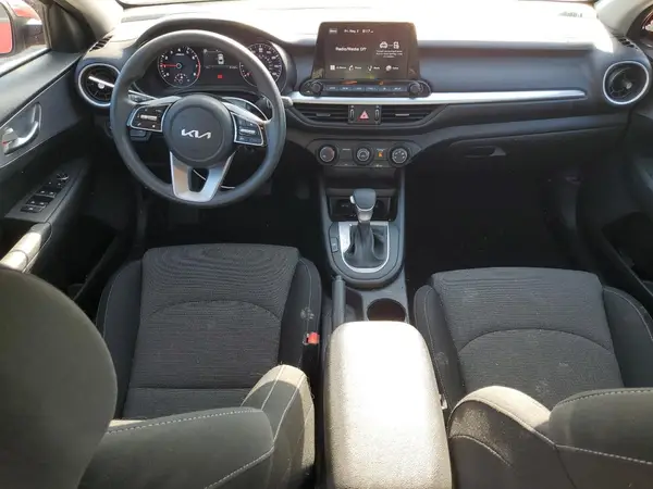3KPF24ADXNE465803 2022 KIA FORTE - Image 8