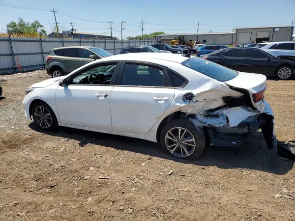 3KPF24ADXNE466143 2022 KIA FORTE - Image 2