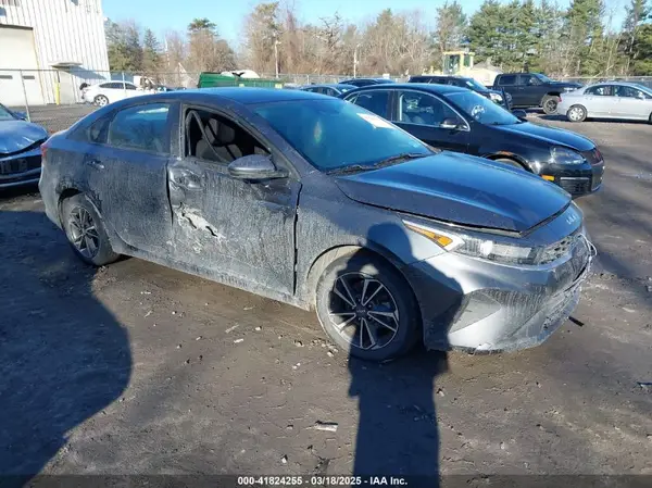 3KPF24ADXNE466269 2022 KIA FORTE - Image 1