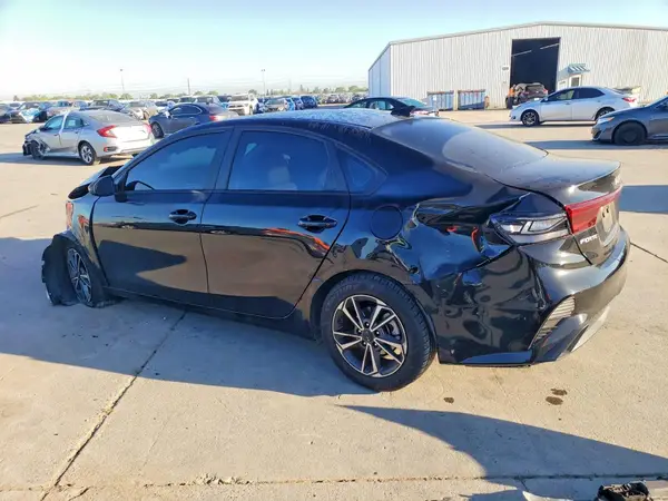 3KPF24ADXNE476929 2022 KIA FORTE - Image 2