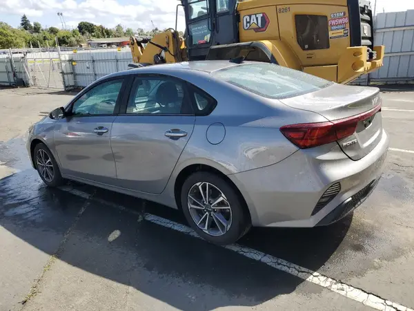 3KPF24ADXNE480964 2022 KIA FORTE - Image 2