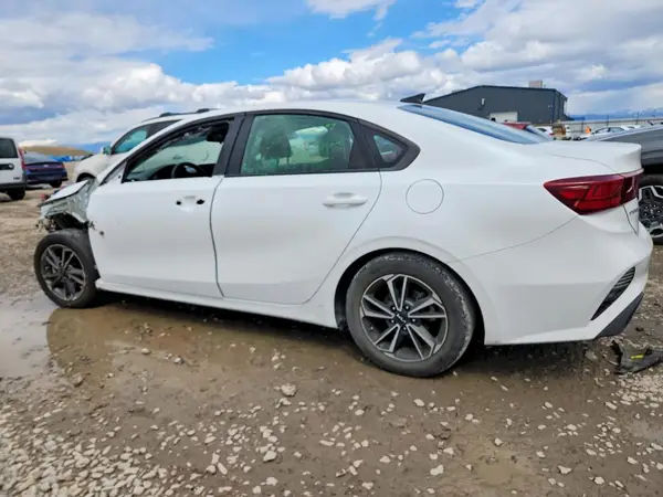 3KPF24ADXNE487039 2022 KIA FORTE - Image 2