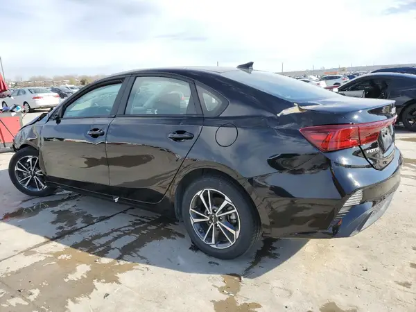 3KPF24ADXNE487543 2022 KIA FORTE - Image 2