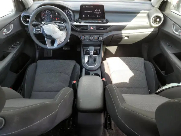 3KPF24ADXNE487543 2022 KIA FORTE - Image 8