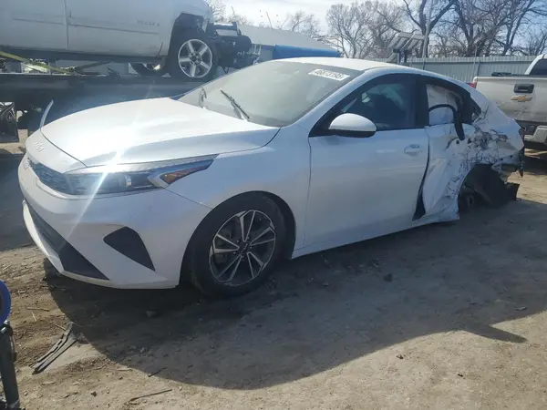3KPF24ADXNE487686 2022 KIA FORTE - Image 1