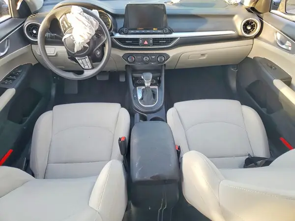 3KPF24ADXNE488112 2022 KIA FORTE - Image 8
