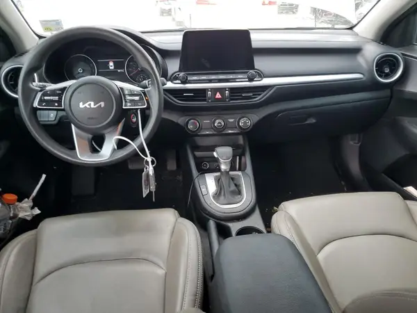 3KPF24ADXNE491219 2022 KIA FORTE - Image 8