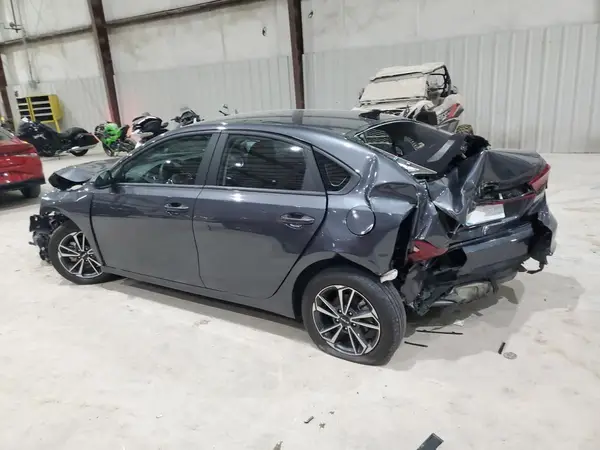 3KPF24ADXNE492502 2022 KIA FORTE - Image 2