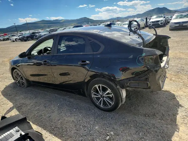 3KPF24ADXNE493729 2022 KIA FORTE - Image 2