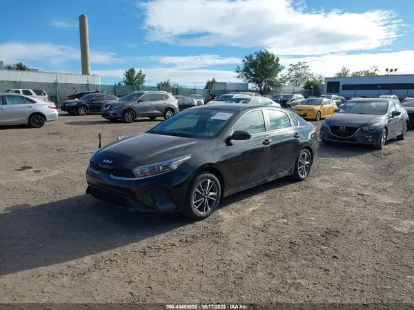 3KPF24ADXNE496419 2022 KIA FORTE - Image 2