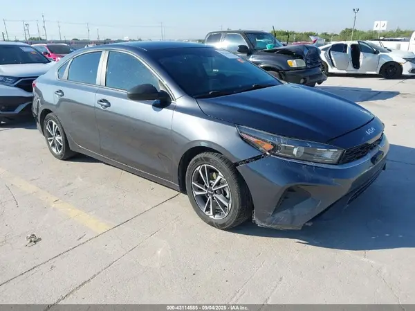 3KPF24ADXNE498834 2022 KIA FORTE - Image 1