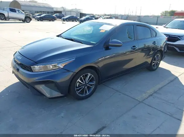3KPF24ADXNE498834 2022 KIA FORTE - Image 2