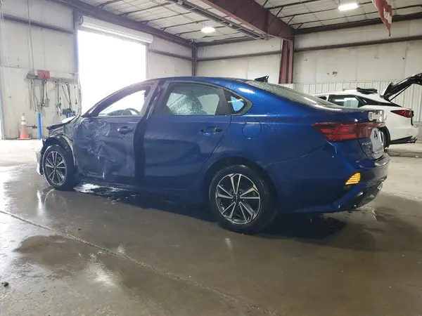 3KPF24ADXNE498851 2022 KIA FORTE - Image 2