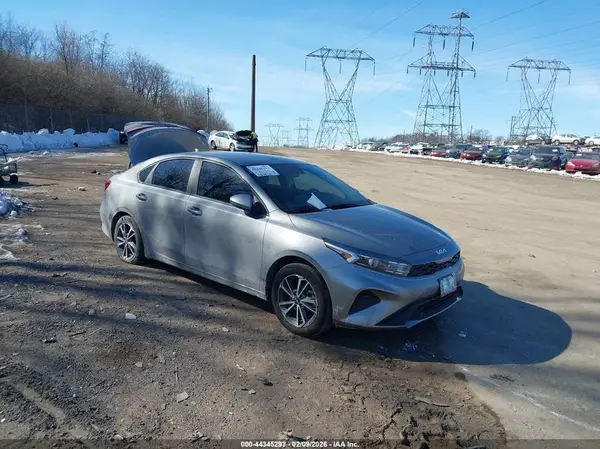 3KPF24ADXNE500579 2022 KIA FORTE - Image 1