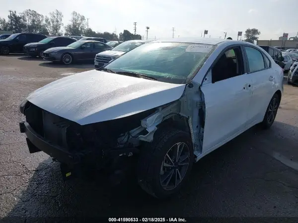 3KPF24ADXNE503756 2022 KIA FORTE - Image 2