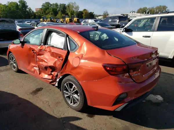 3KPF24ADXPE505039 2023 KIA FORTE - Image 2