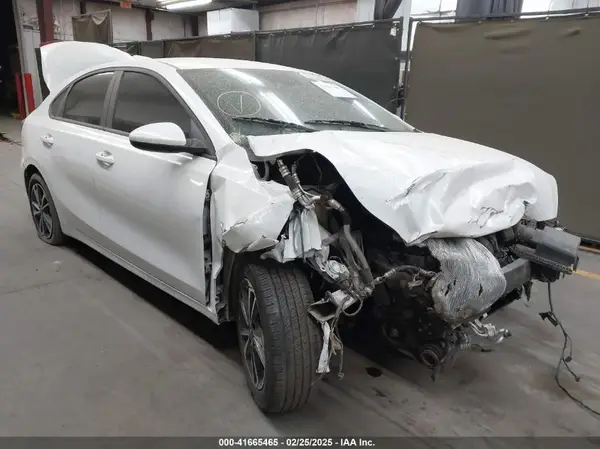 3KPF24ADXPE505980 2023 KIA FORTE - Image 1