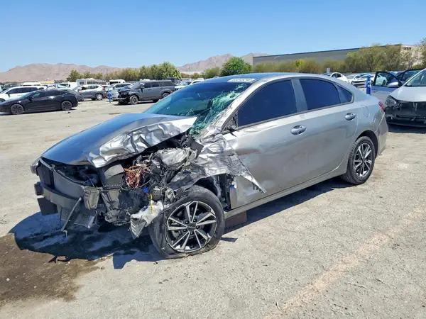 3KPF24ADXPE506210 2023 KIA FORTE - Image 1