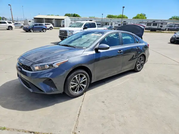 3KPF24ADXPE508278 2023 KIA FORTE - Image 1