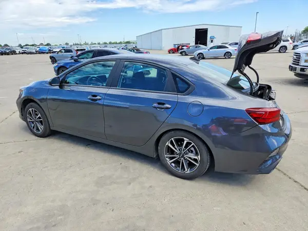 3KPF24ADXPE508278 2023 KIA FORTE - Image 2