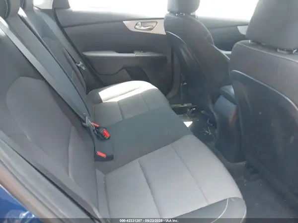 3KPF24ADXPE510855 2023 KIA FORTE - Image 8