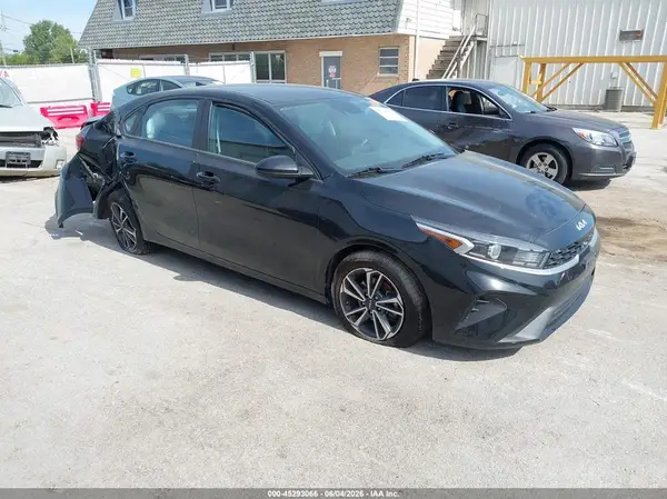 3KPF24ADXPE511665 2023 KIA FORTE - Image 1