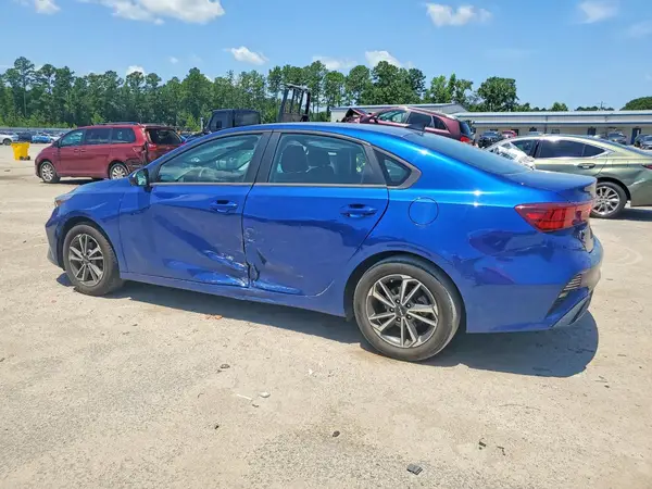 3KPF24ADXPE513951 2023 KIA FORTE - Image 2