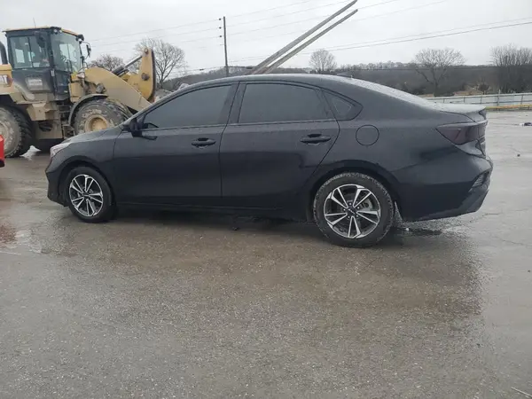 3KPF24ADXPE514145 2023 KIA FORTE - Image 2