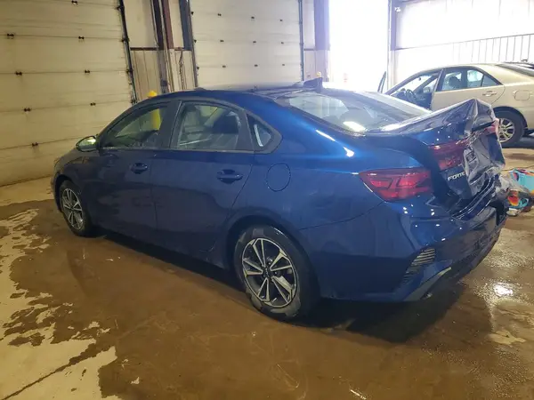 3KPF24ADXPE516042 2023 KIA FORTE - Image 2