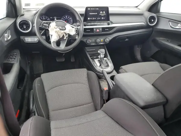 3KPF24ADXPE516364 2023 KIA FORTE - Image 8