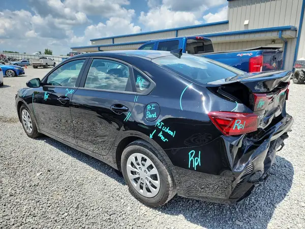 3KPF24ADXPE520690 2023 KIA FORTE - Image 2