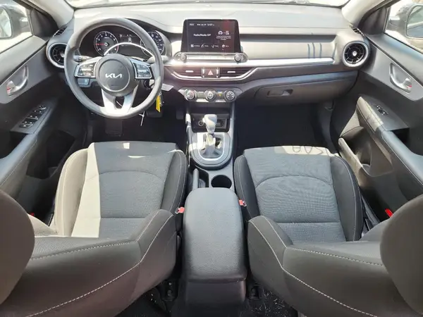 3KPF24ADXPE520690 2023 KIA FORTE - Image 8