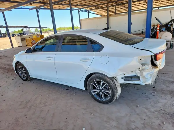 3KPF24ADXPE524660 2023 KIA FORTE - Image 2