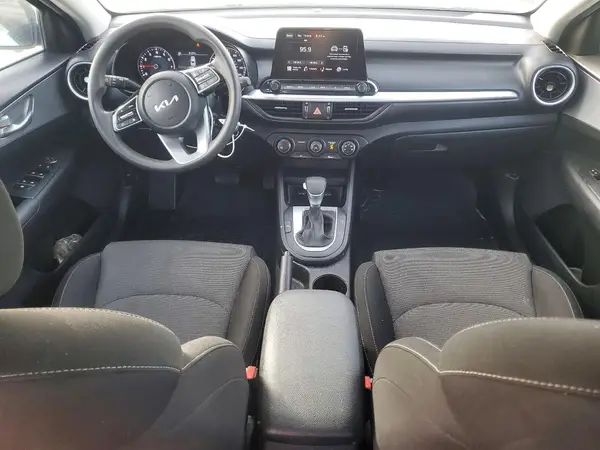 3KPF24ADXPE526604 2023 KIA FORTE - Image 8