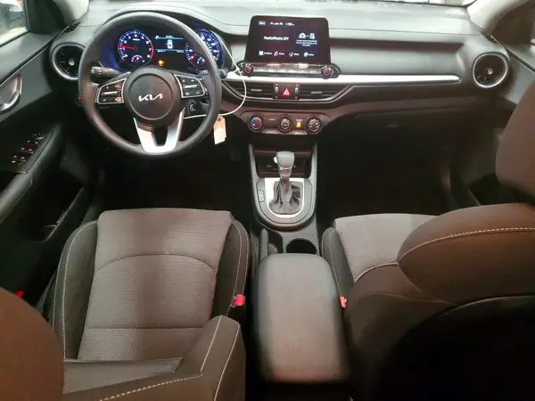 3KPF24ADXPE537506 2023 KIA FORTE - Image 8