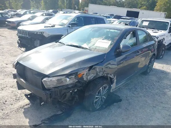 3KPF24ADXPE541524 2023 KIA FORTE - Image 2