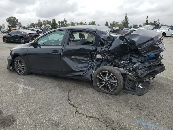 3KPF24ADXPE548327 2023 KIA FORTE - Image 2